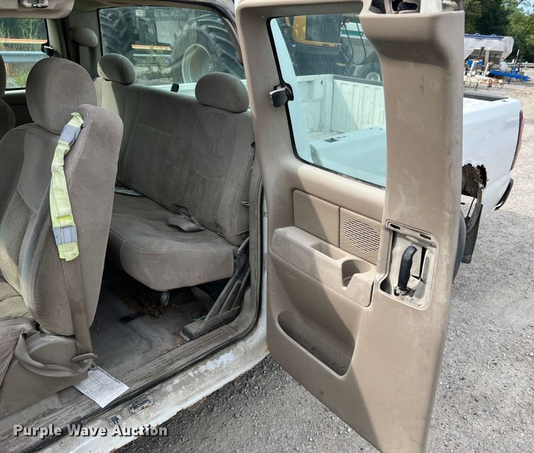 image for item MR9849 2005 Chevrolet Silverado  1500  Ext. Cab pickup truck