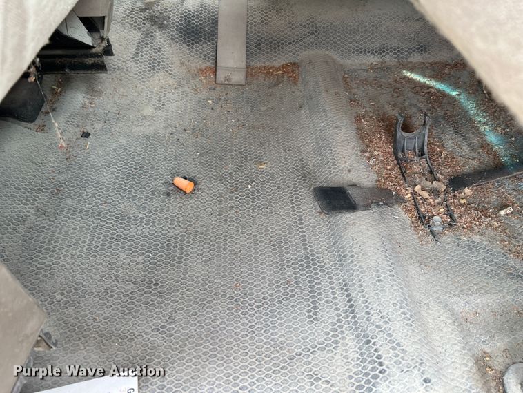 image for item MR9849 2005 Chevrolet Silverado  1500  Ext. Cab pickup truck