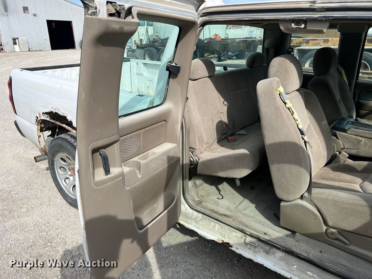 image for item MR9849 2005 Chevrolet Silverado  1500  Ext. Cab pickup truck