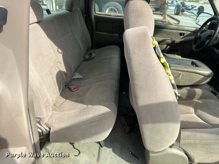 image for item MR9849 2005 Chevrolet Silverado  1500  Ext. Cab pickup truck