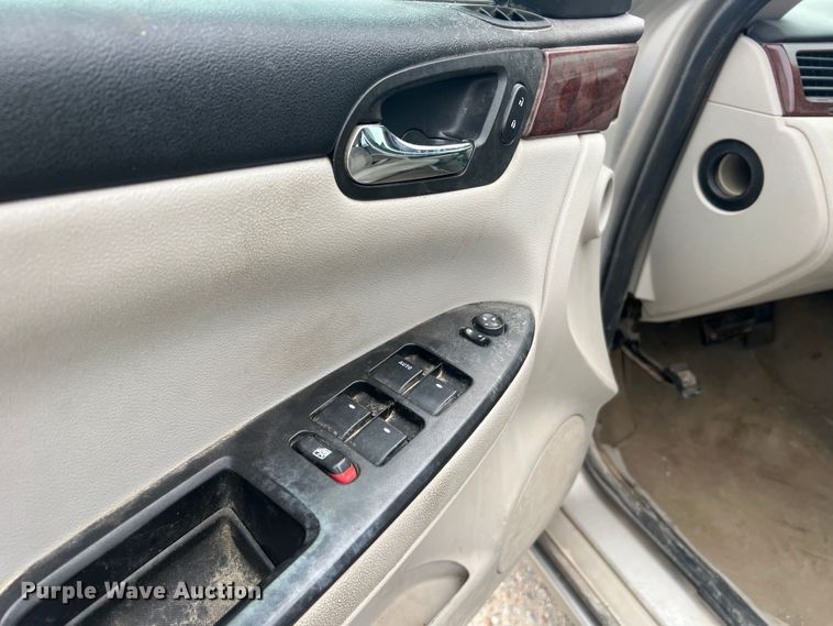 image for item MR9858 2006 Chevrolet Impala LS