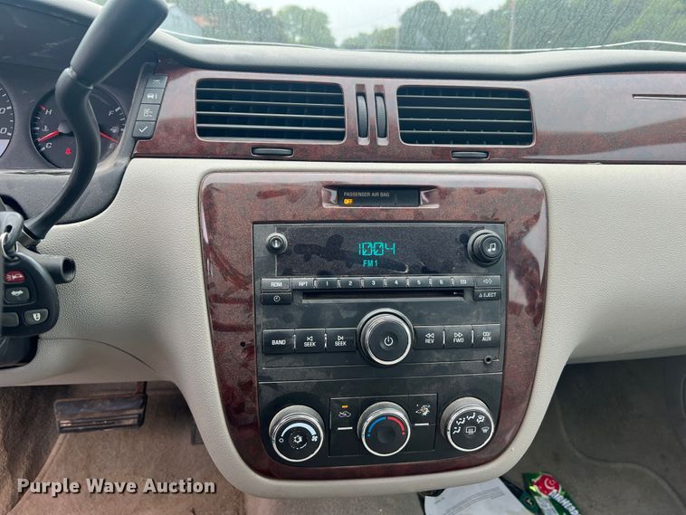 image for item MR9858 2006 Chevrolet Impala LS