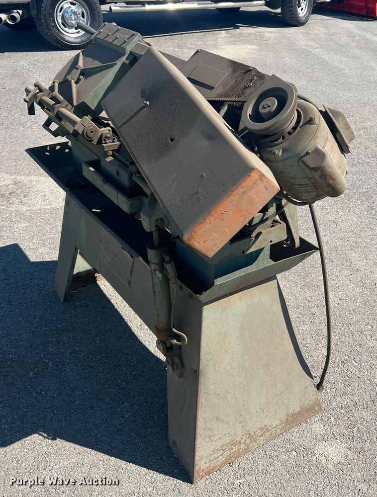 image for item MR9876 Dayton  band saw
