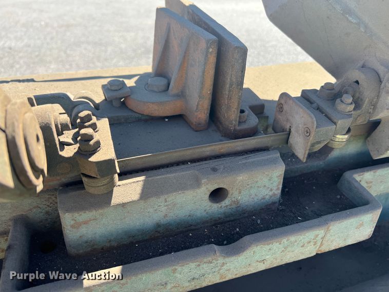 image for item MR9876 Dayton  band saw