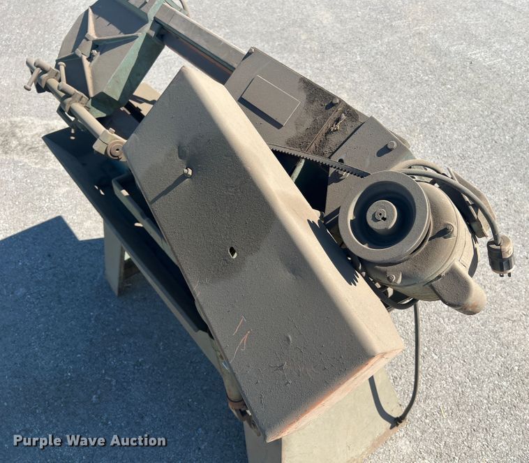 image for item MR9876 Dayton  band saw