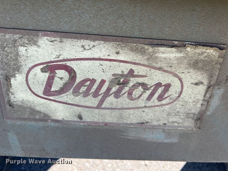image for item MR9876 Dayton  band saw
