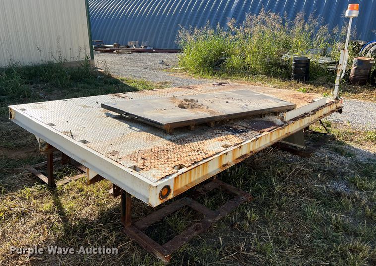 image for item MR9917 Flat bed