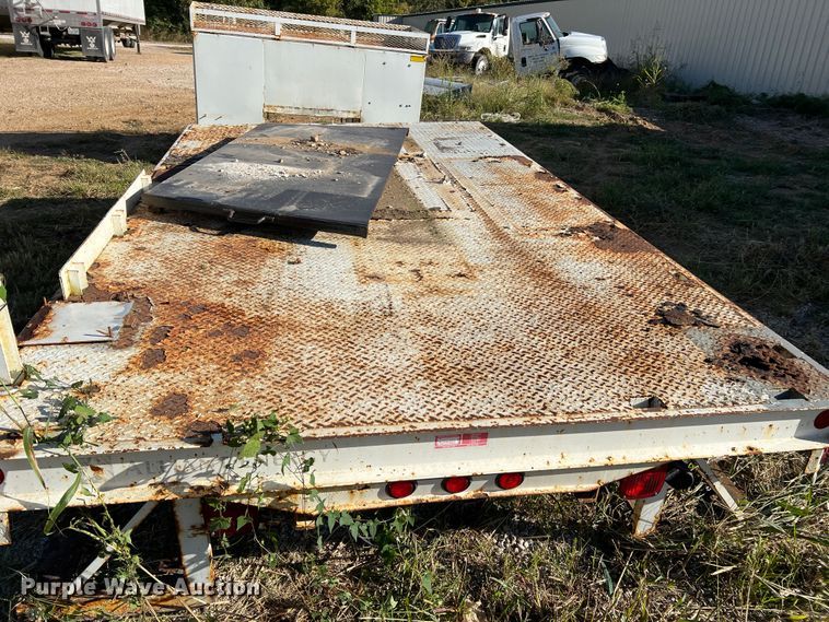 image for item MR9917 Flat bed