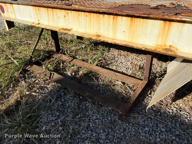 image for item MR9917 Flat bed