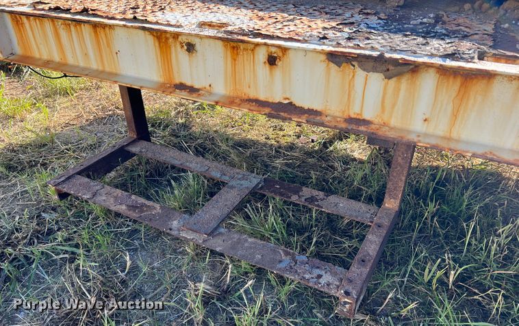 image for item MR9917 Flat bed