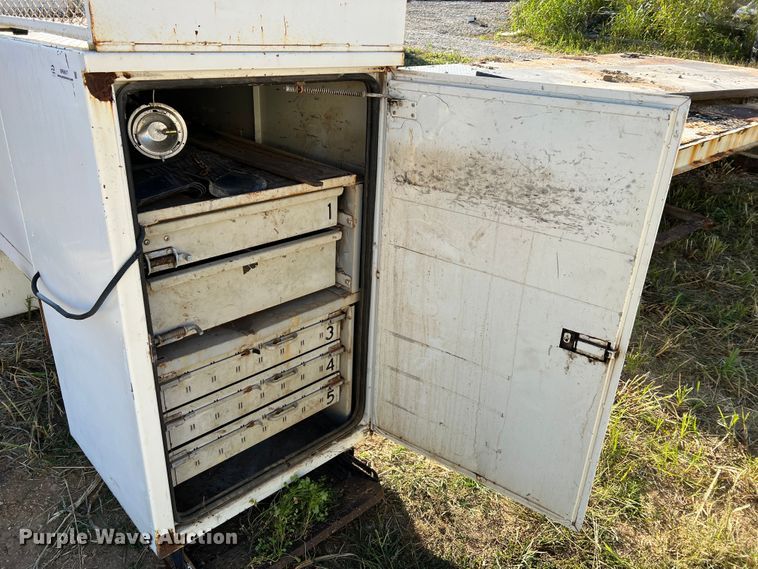 image for item MR9917 Flat bed