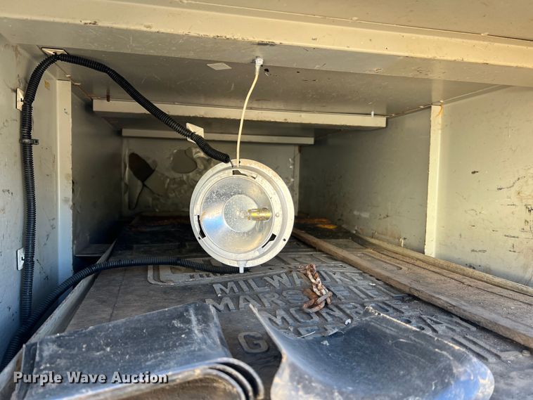 image for item MR9917 Flat bed