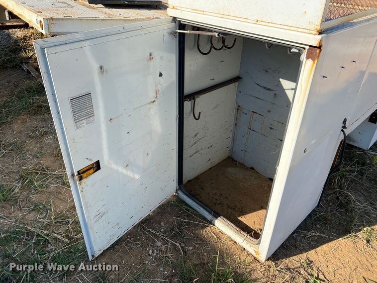 image for item MR9917 Flat bed