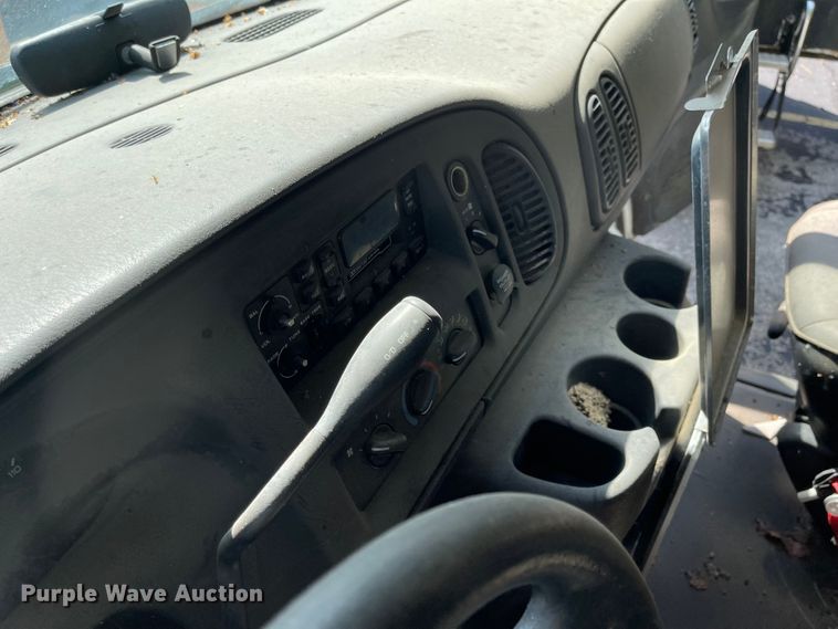 image for item MU9218 2001 Dodge Ram 3500  van