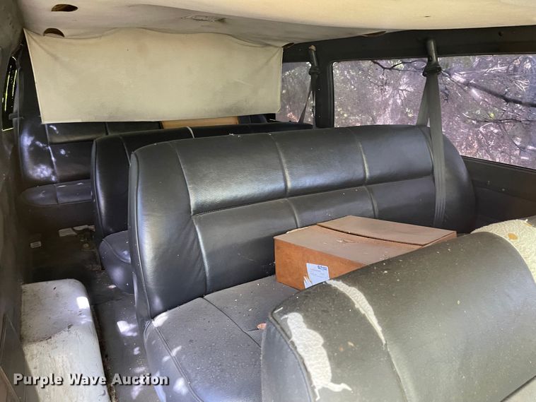 image for item MU9218 2001 Dodge Ram 3500  van