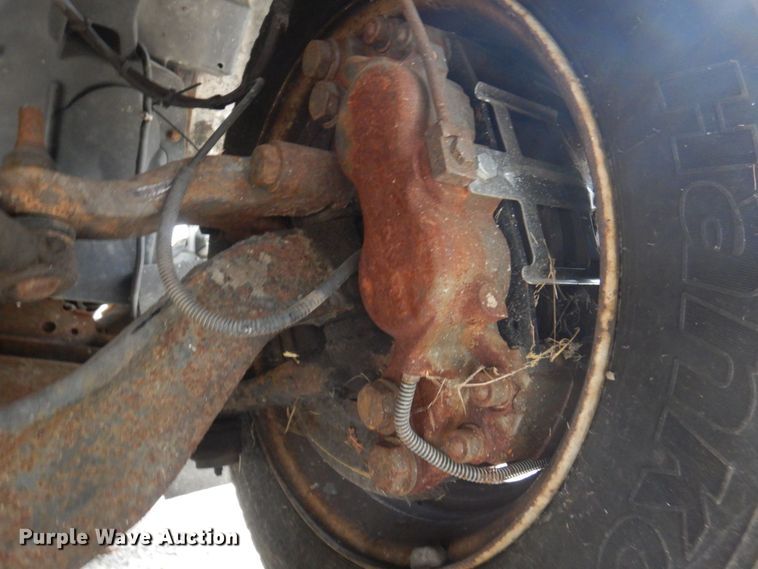 image for item MU9756 2007 Chevrolet C5500  shuttle bus