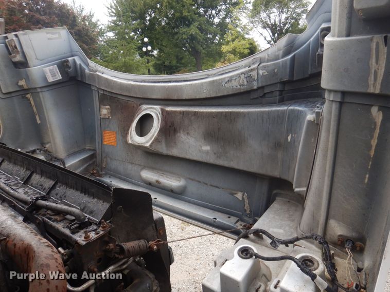 image for item MU9756 2007 Chevrolet C5500  shuttle bus