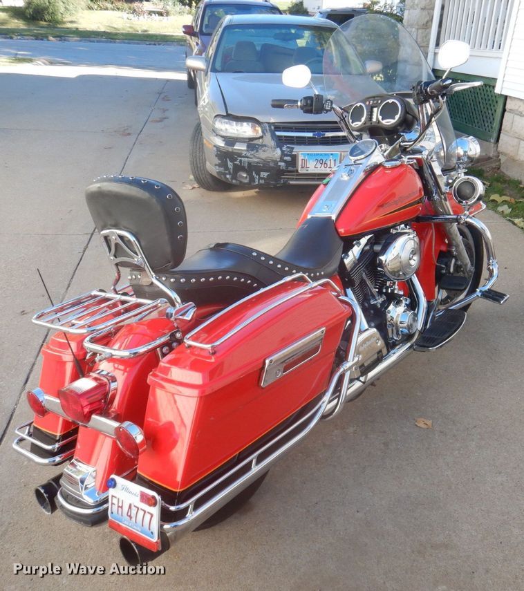 image for item MU9761 2004 Harley Davidson Road King  motorcycle