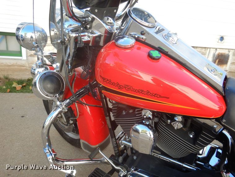 image for item MU9761 2004 Harley Davidson Road King  motorcycle