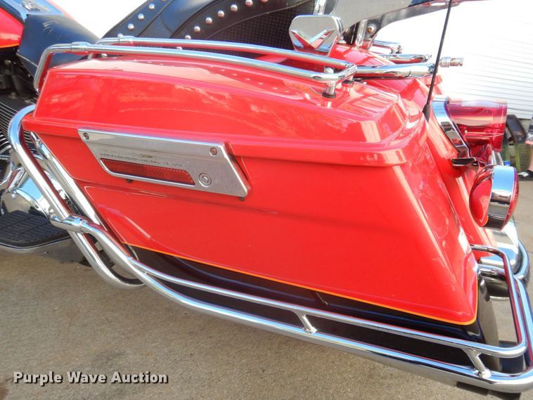 image for item MU9761 2004 Harley Davidson Road King  motorcycle