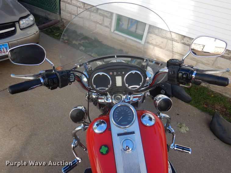 image for item MU9761 2004 Harley Davidson Road King  motorcycle