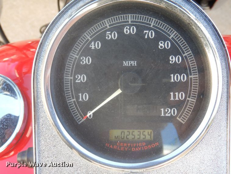 image for item MU9761 2004 Harley Davidson Road King  motorcycle