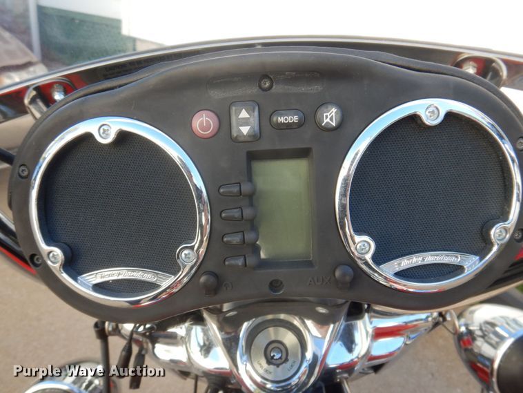 image for item MU9761 2004 Harley Davidson Road King  motorcycle