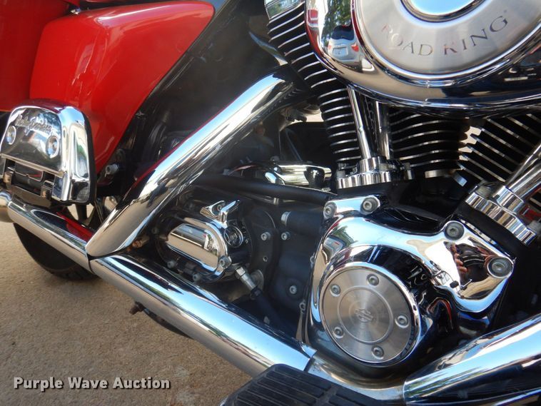 image for item MU9761 2004 Harley Davidson Road King  motorcycle