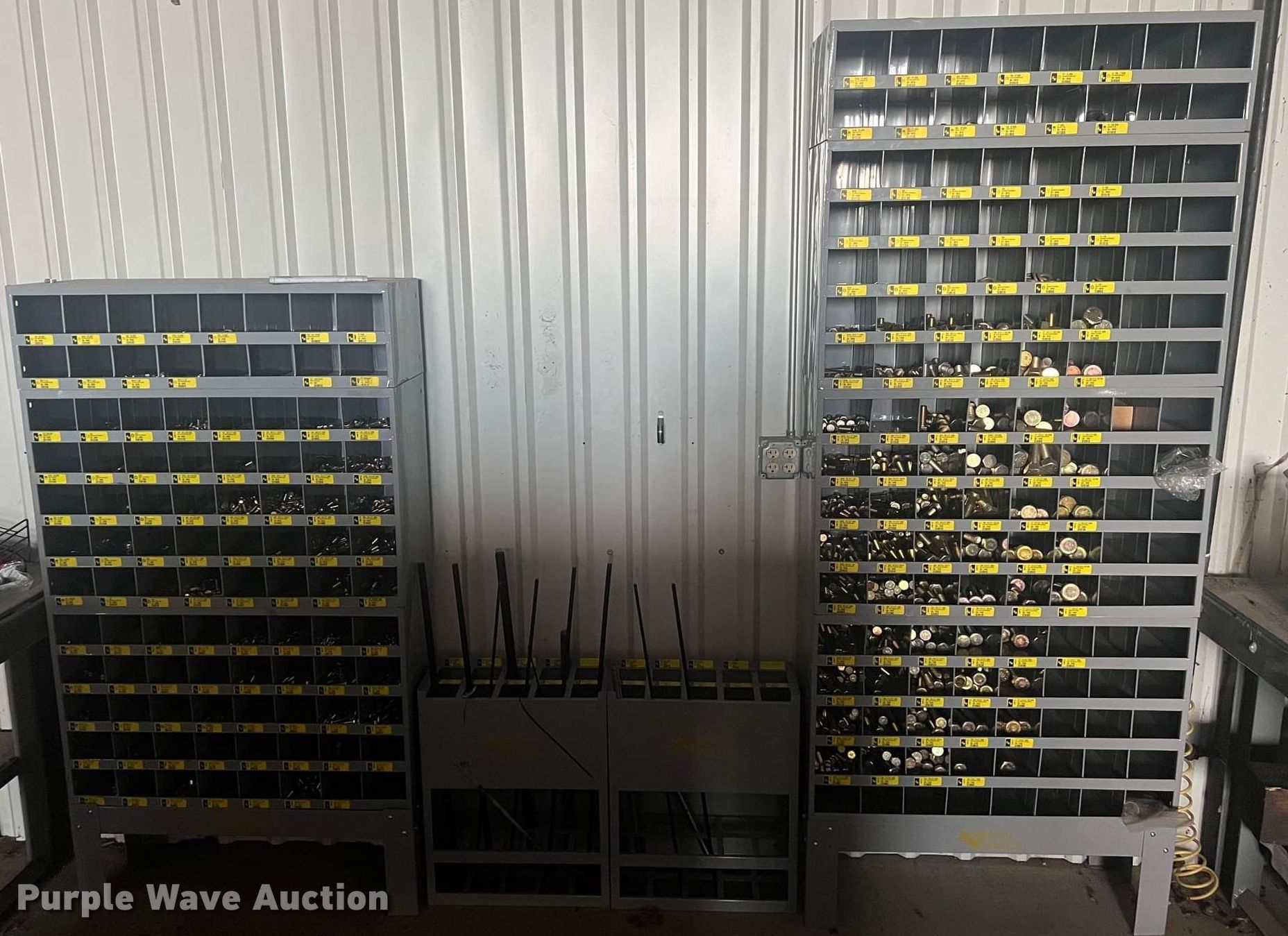 Bolt bins in Odessa, MO Item DL6687 sold Purple Wave