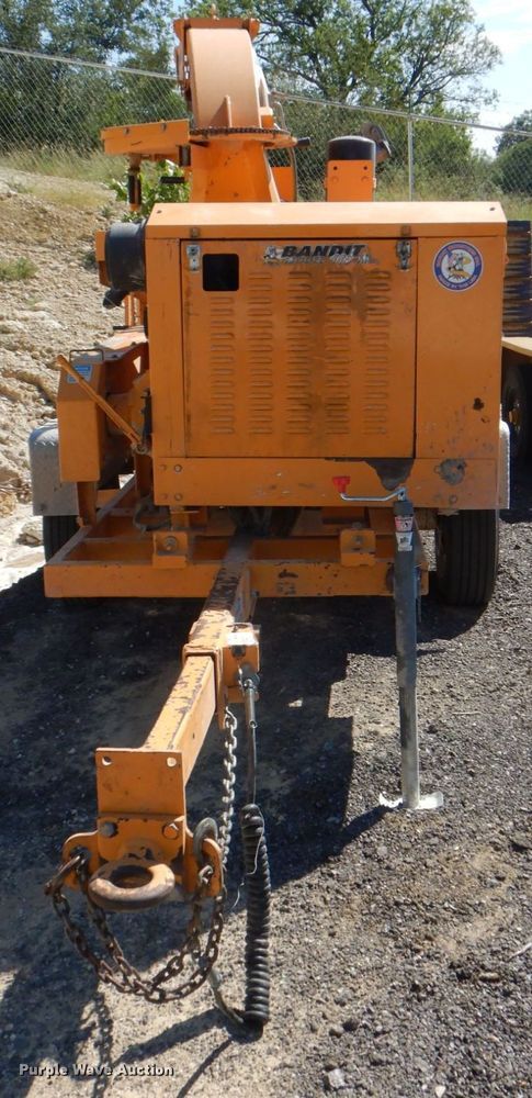 image for item DH7512 2012 Bandit 990XP  wood chipper