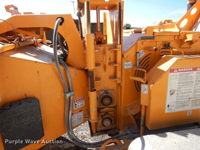 image for item DH7512 2012 Bandit 990XP  wood chipper