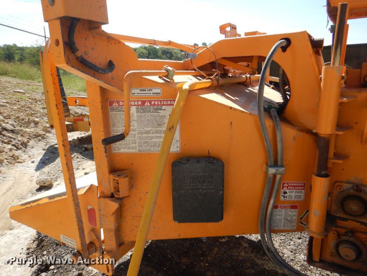 image for item DH7512 2012 Bandit 990XP  wood chipper