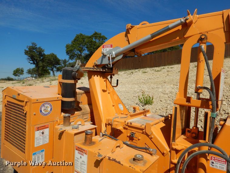 image for item DH7512 2012 Bandit 990XP  wood chipper