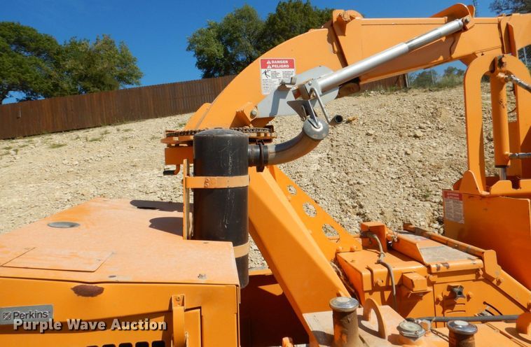 image for item DH7512 2012 Bandit 990XP  wood chipper