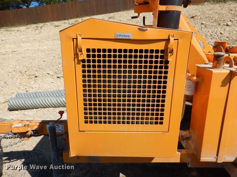 image for item DH7512 2012 Bandit 990XP  wood chipper