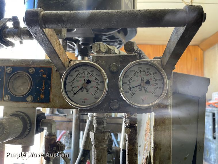 image for item DI1233 2003 United Expressline  sewer rehabilitation spray lining system trailer