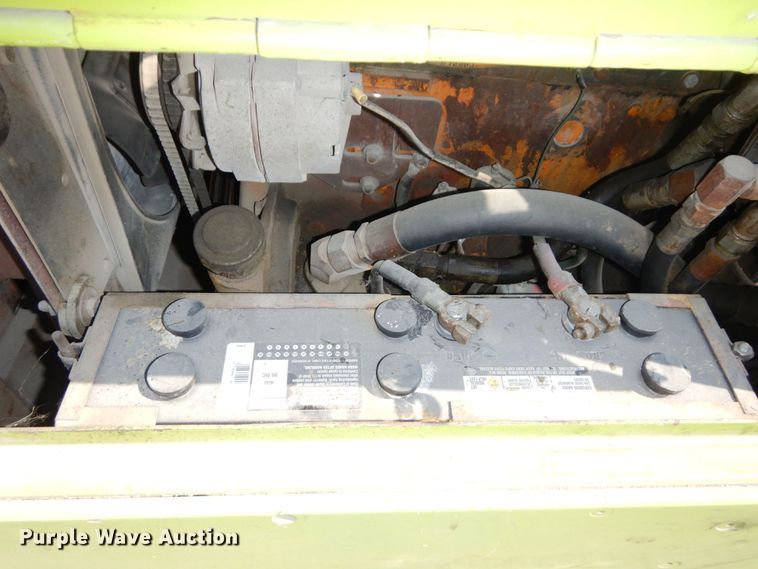 image for item DI1234 Clark  forklift