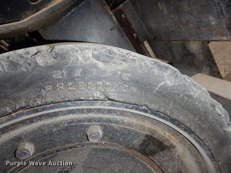 image for item DI1234 Clark  forklift