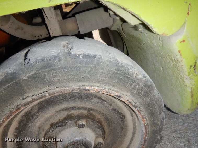 image for item DI1234 Clark  forklift