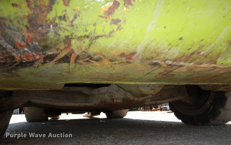 image for item DI1234 Clark  forklift