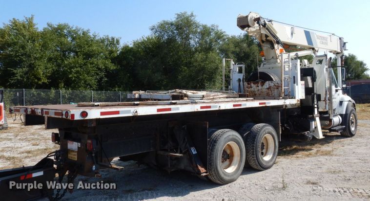 image for item DI1235 2007 International 7500 crane truck
