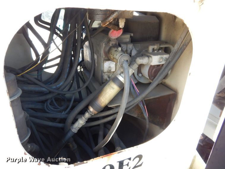 image for item DI1235 2007 International 7500 crane truck