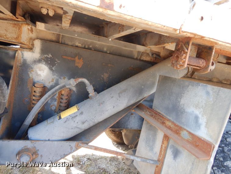 image for item DI1235 2007 International 7500 crane truck