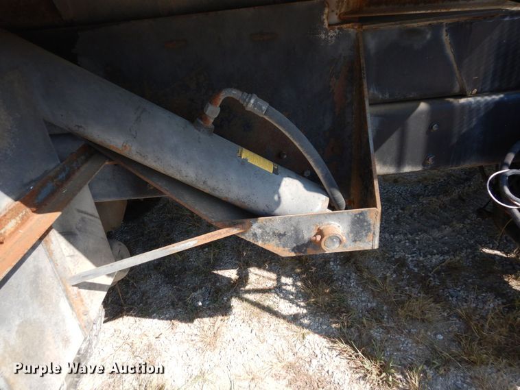 image for item DI1235 2007 International 7500 crane truck