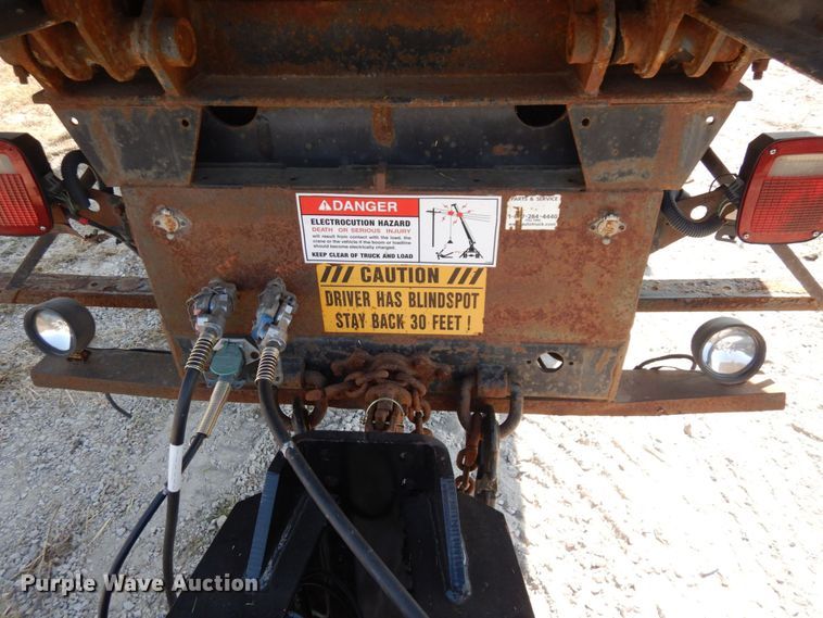 image for item DI1235 2007 International 7500 crane truck