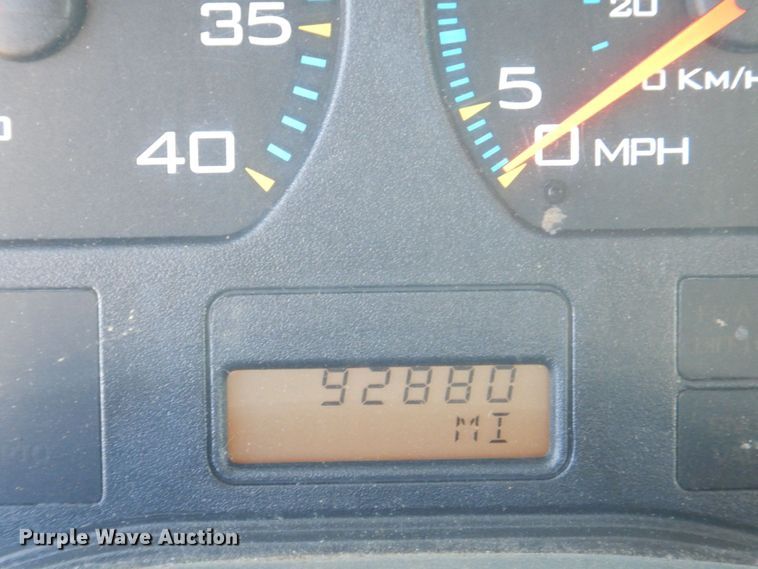 image for item DI1235 2007 International 7500 crane truck