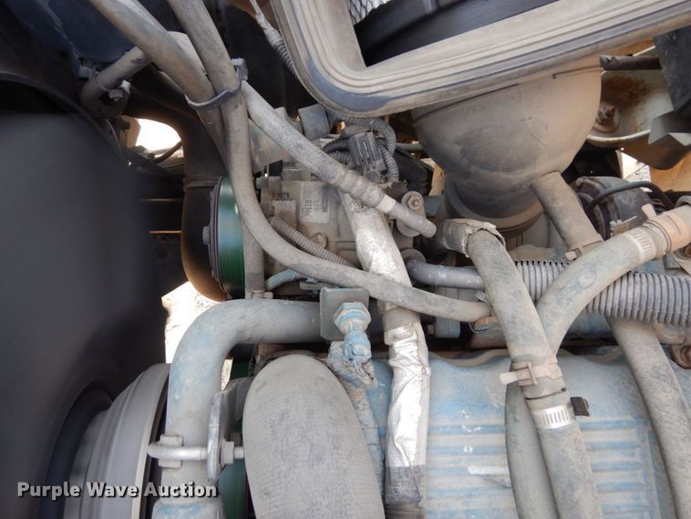 image for item DI1235 2007 International 7500 crane truck