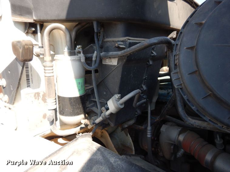 image for item DI1235 2007 International 7500 crane truck