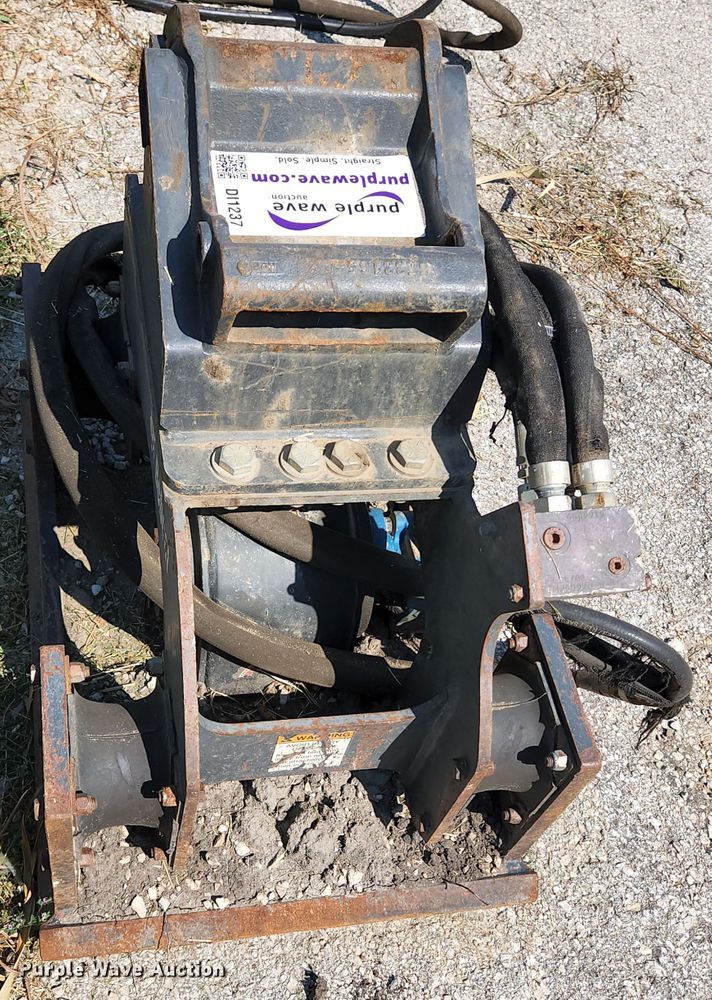 image for item DI1237 Bobcat PCF64  plate compactor