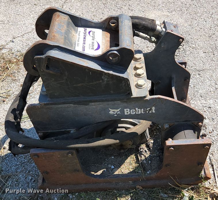 image for item DI1237 Bobcat PCF64  plate compactor